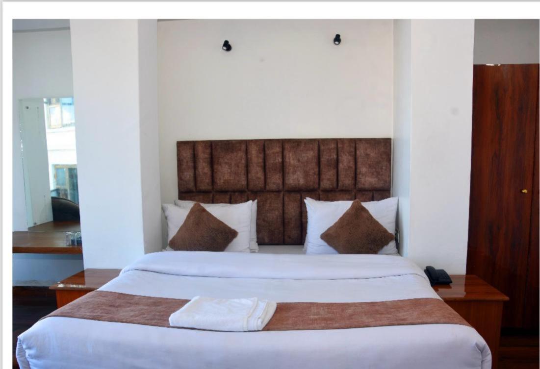 Hotel King Near Drc Parking Darjeeling  Bagian luar foto